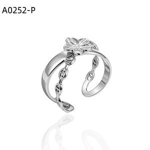 Wave Band Ring
