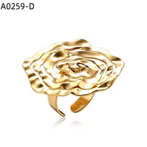 Clover Ring