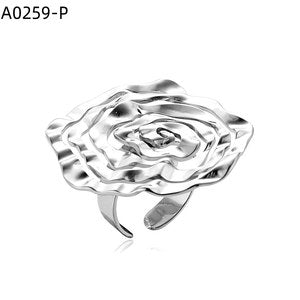 Clover Ring