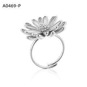 Curved Bar Ring