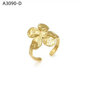 Pointed Oval Ring