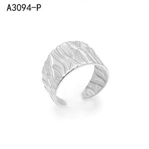 Etched Band Ring