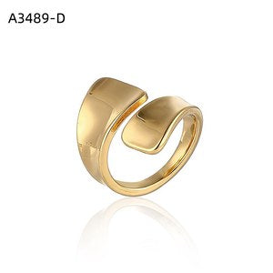 Curved Bar Three Ring