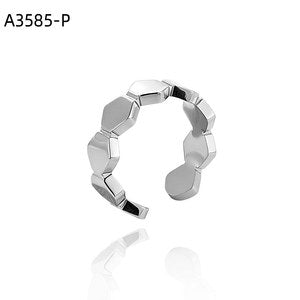Petite Knot Ring