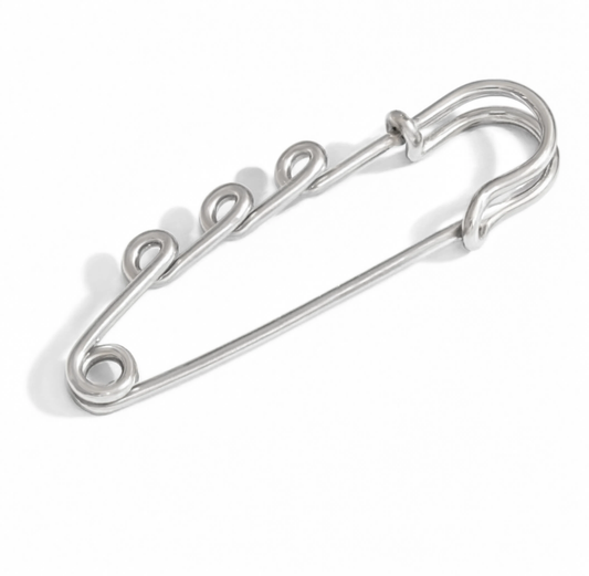 Small Pin 3 Loops Charm Silver